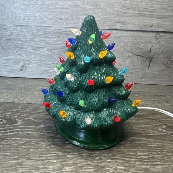Vintage Ceramic Light Christmas Tree 7 Inches Semi Oval Shape ~repainted - Picture 3 of 12